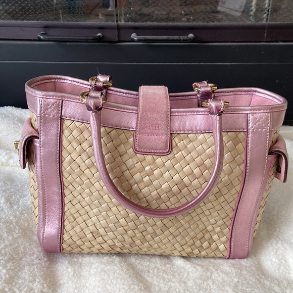 COACH - vtg. Pink straw hand bag, vintage - Picture 2 of 11